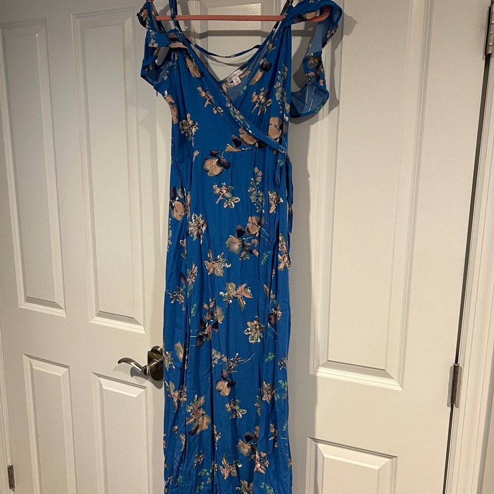 Spring dress bundle (3 dresses) - Picture 2 of 7